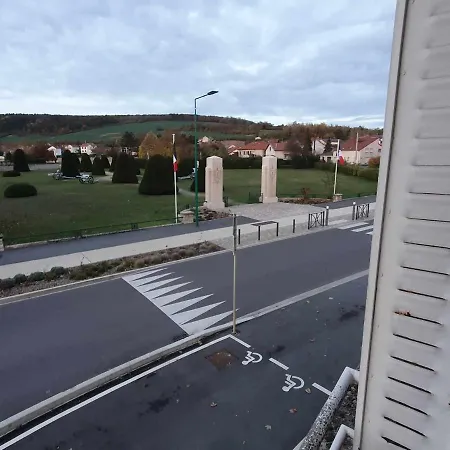 L'oasis Du Luxe: Espace Familial Avec Billard Et Divertissements * Verdun-sur-Meuse