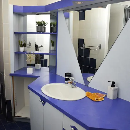 Apartment L'oasis Du Luxe: Espace Familial Avec Billard Et Divertissements Verdun-sur-Meuse