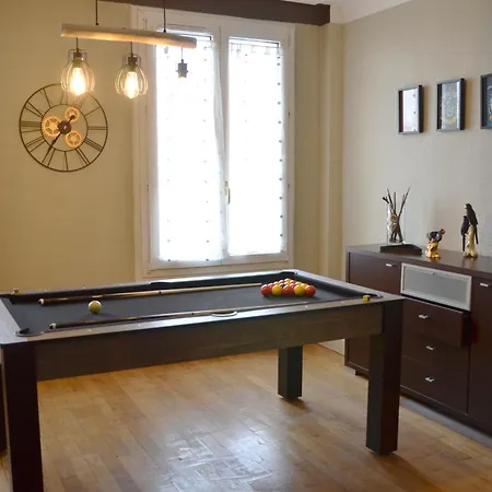 Apartment L'oasis Du Luxe: Espace Familial Avec Billard Et Divertissements Verdun-sur-Meuse